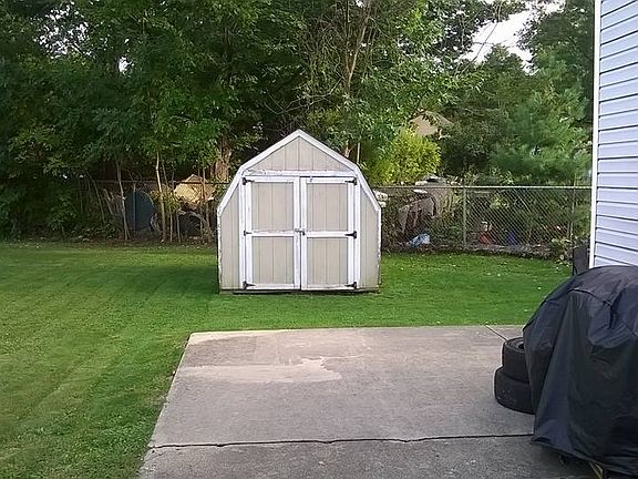 3rd image of 11334 Valley Drive