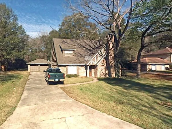 740 River Plantation Dr, Conroe, TX 77302