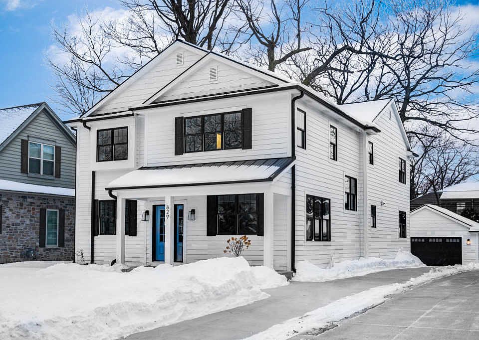 1st image of 829 E Sylvan Ave
