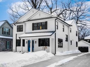 829 E Sylvan Ave, Whitefish Bay, WI 53217