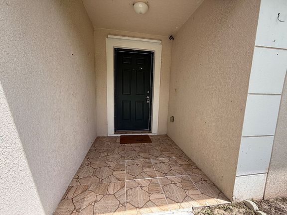4th image of 161 Windrose Dr