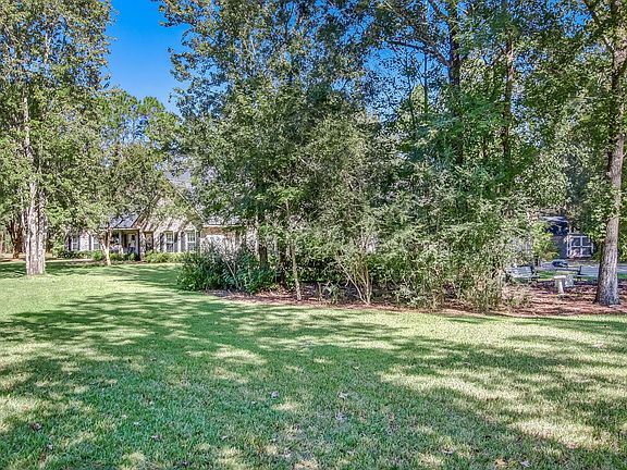 4th image of 2709 Pheasant Ct W