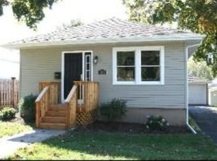 1059 W Highland Ave, Elgin, IL 60123