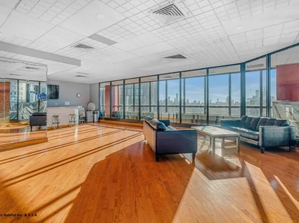 630 First Avenue image 17 of 24