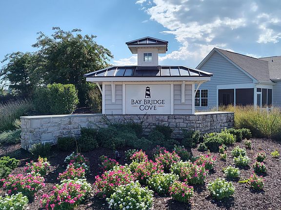 3rd image of 844 Moorings Cir #14