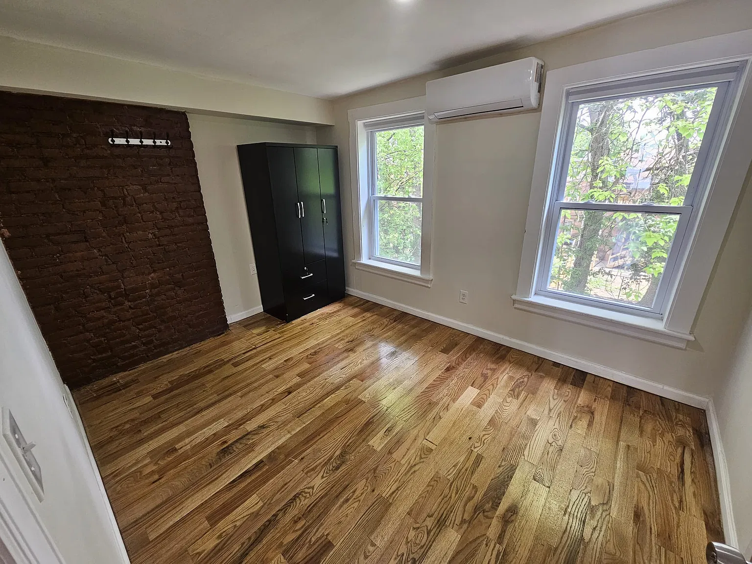 3 bed, 2102 sqft, $2,100 — Photo 4