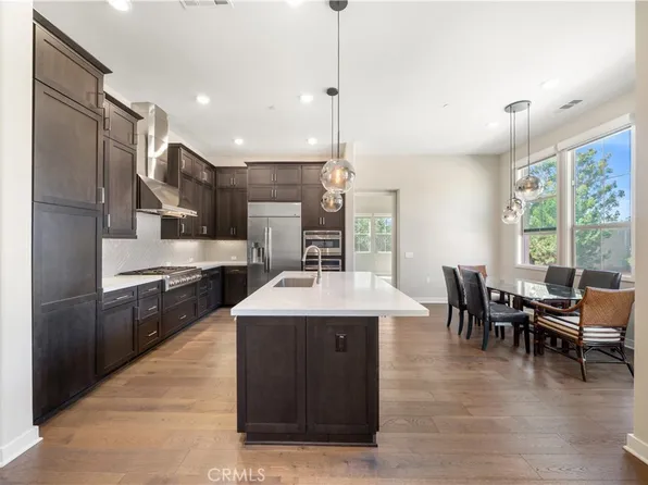 237 Carlow, Irvine, CA 92618