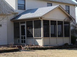 3110 Waterford Dr, Lewis Center, OH 43035