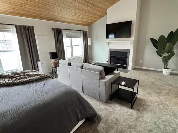 6587 Reserve Dr #B, Indianapolis, IN 46220