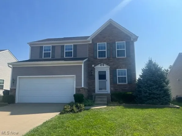 201 Paradise Dr, Elyria, OH 44035