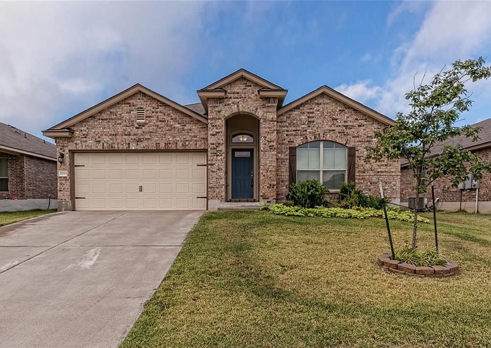 1st image of 2713 Gilchrist Dr