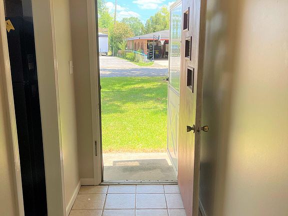 5th image of 509 Ernest St