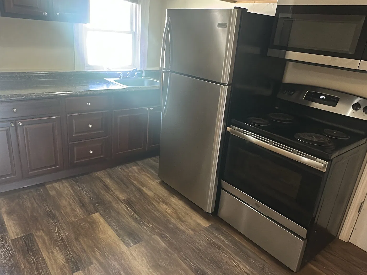 2 bed, 600 sqft, $1,595 — Photo 1