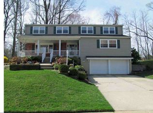 284 Saint David Dr, Mount Laurel, NJ 08054
