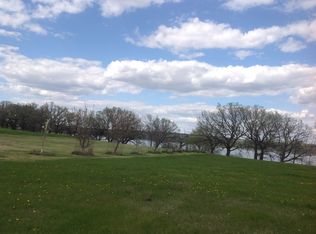 48232 Grapevine Ln, Big Stone City, SD 57216