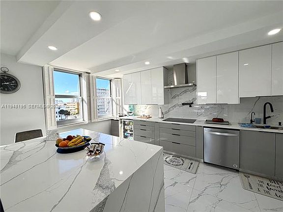 3rd image of 1920 S Ocean Dr APT 5A
