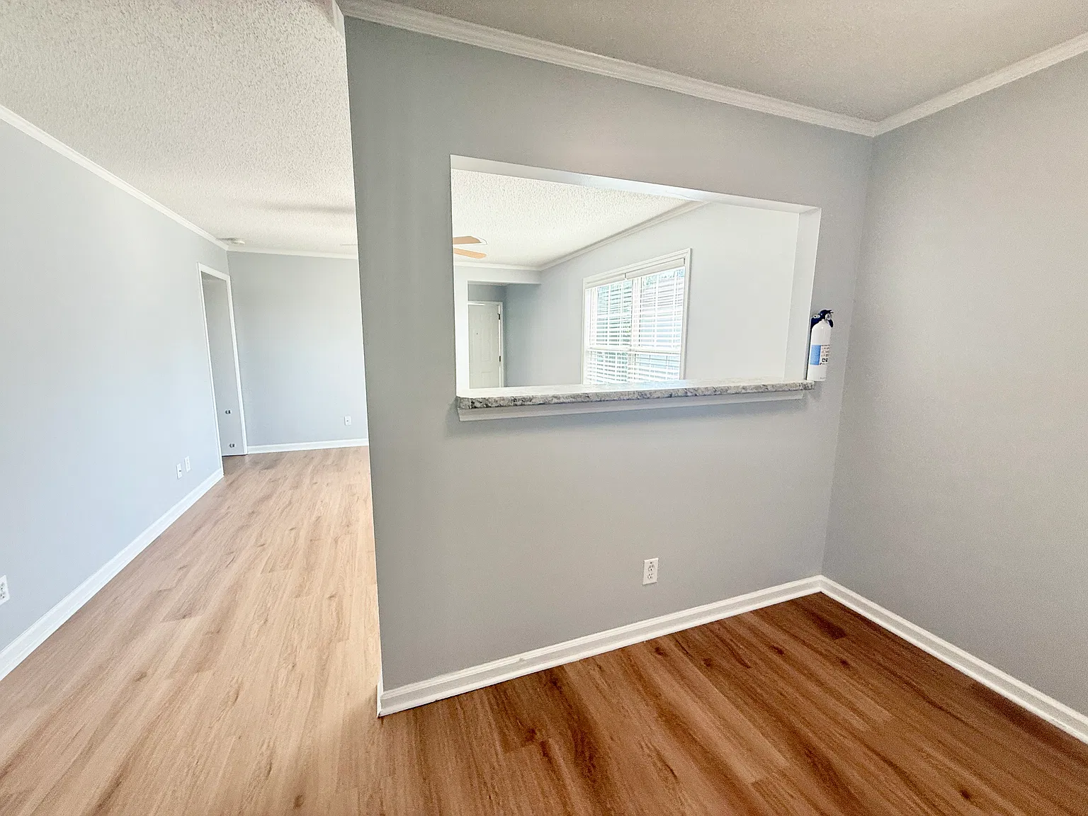 3 bed, 1076 sqft, $1,875 — Photo 4