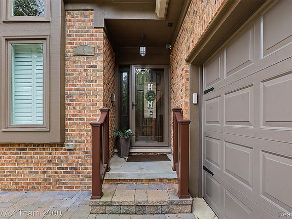 5th image of 6 Pembroke Ct