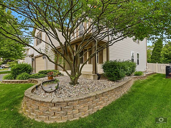 4th image of 1000 Butterfield Cir E