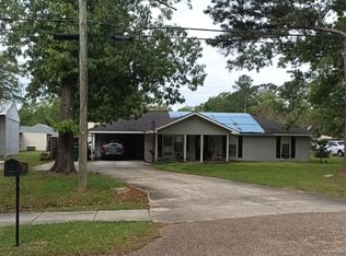 29666 S Red Oak Rd, Livingston, LA 70754