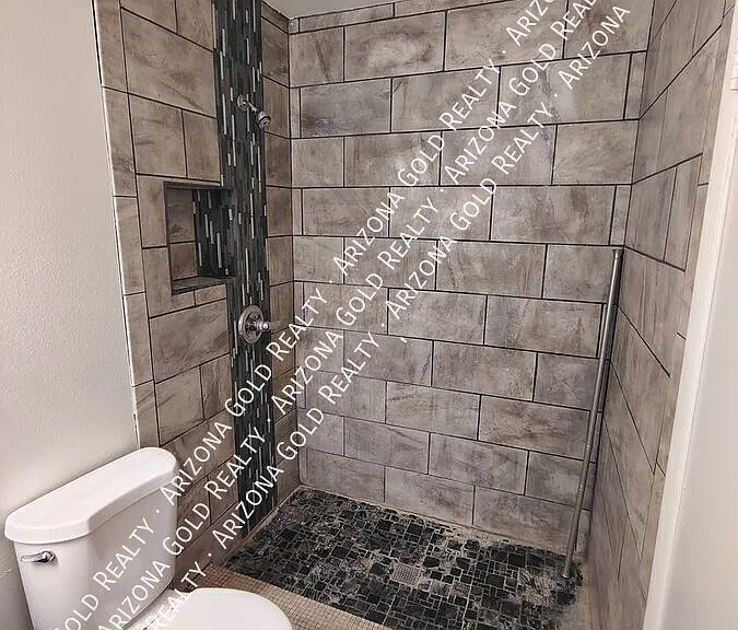 8423 E Chaparral Rd — Photo 15