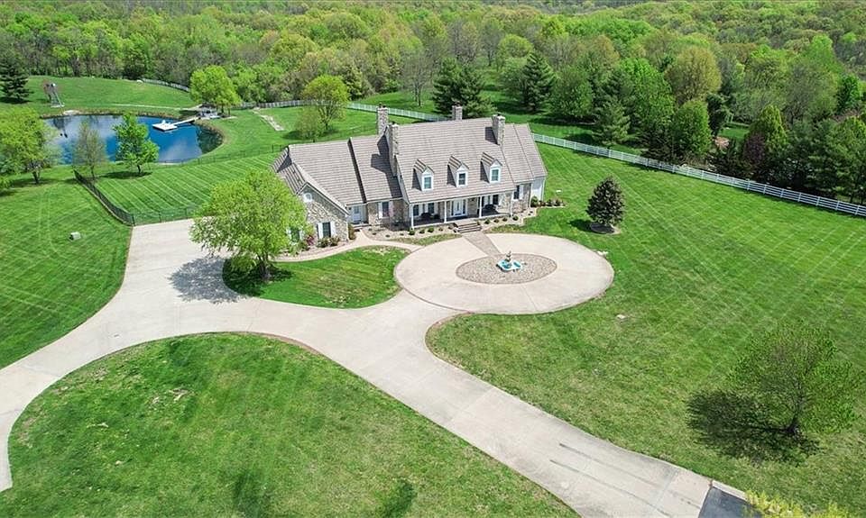 400 NW Lakewood Blvd, Lees Summit, MO 64064 Zillow