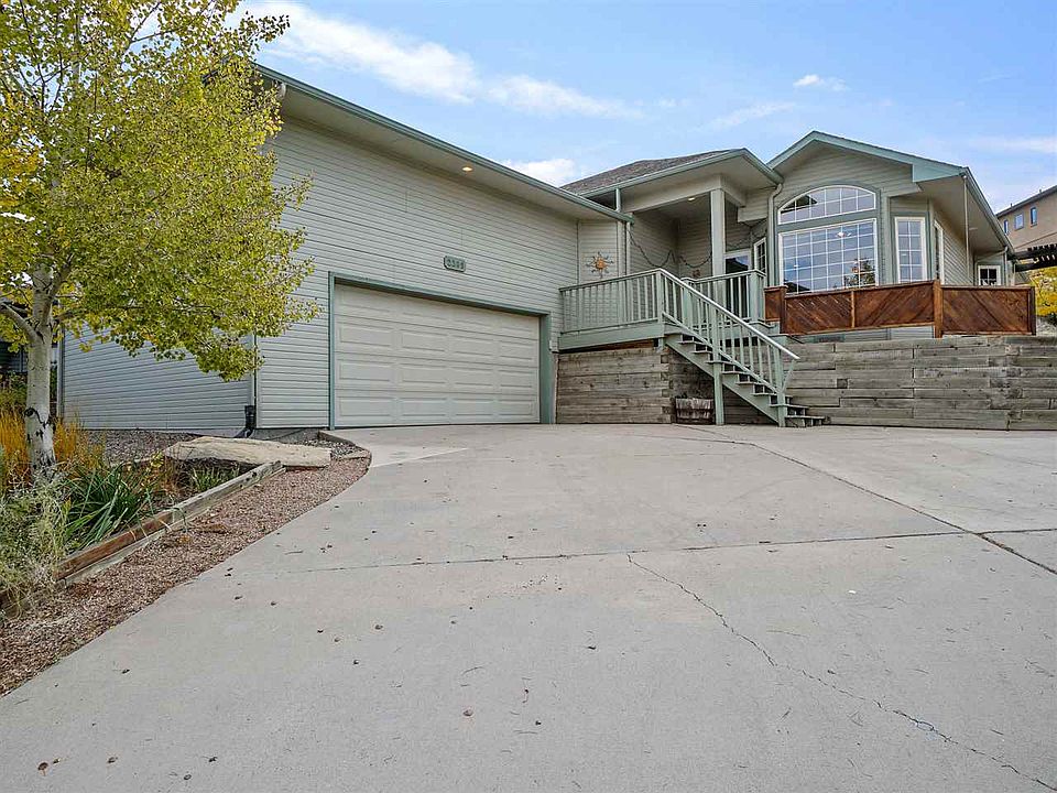 1st image of 2389 Mariposa Dr