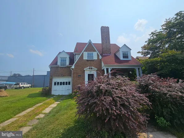 2951 N 6th St, Harrisburg, PA 17110