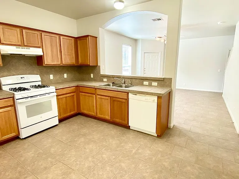 2406 Allred Dr #A — Photo 9