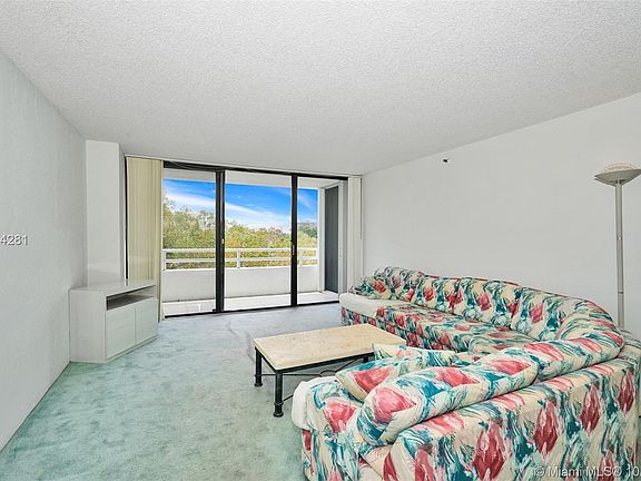3rd image of 20225 NE 34th Ct APT 416