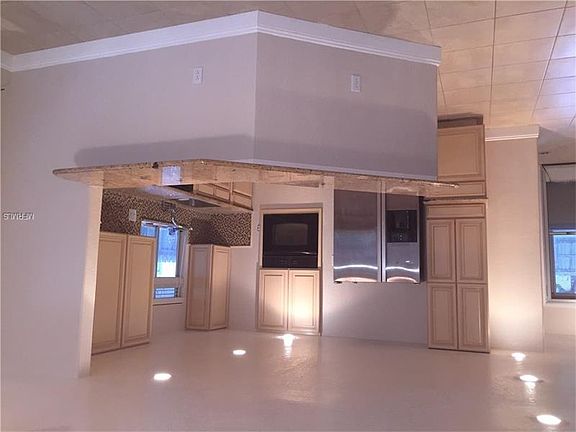 5th image of 513 43rd Ave N