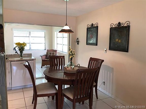 4th image of 4714 NW 49th Pl
