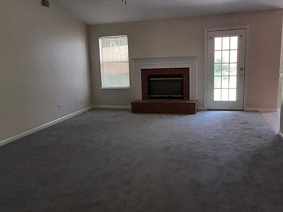 3rd image of 3026 N Shannon Lakes Dr