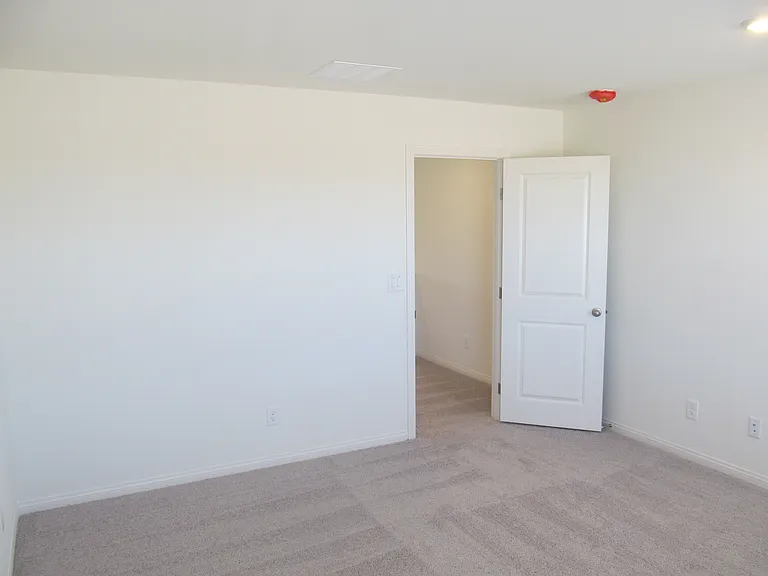 8110 Oakwood Bend Ave — Photo 23