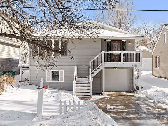 2nd image of 4225 Princeton Ave