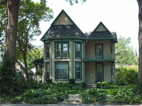 408 S Lafayette St, Macomb, IL 61455
