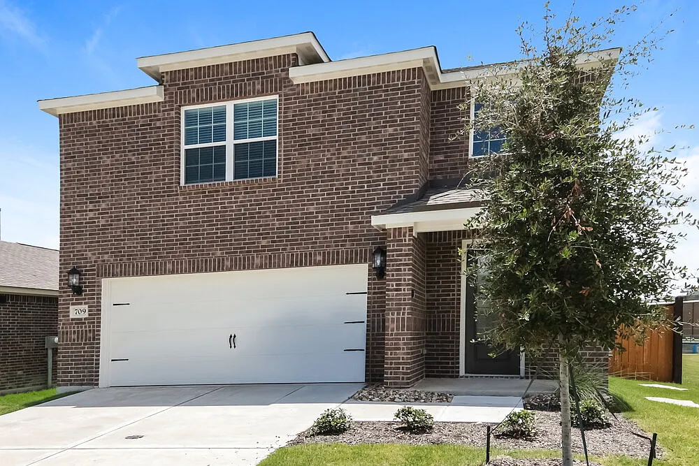 3 bed, 2.5 bath, 2232 sqft, $2,160 — Photo 4