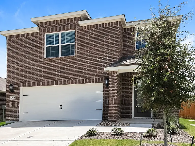 709 Princeton Hts — Photo 4