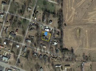 208 NE 8th St, Checotah, OK 74426