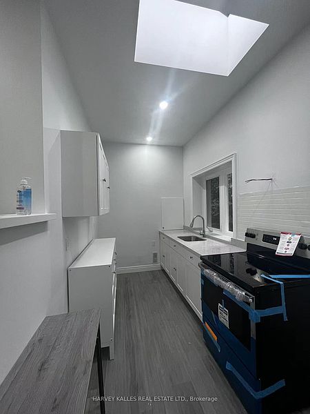 Markham House for rent - 2 Bedrooms — photo 4