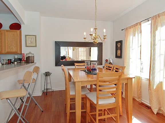 4th image of 6047 Canterbury Ln #34-2