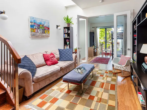 830 Halsey St APT 3R, Brooklyn, NY 11233