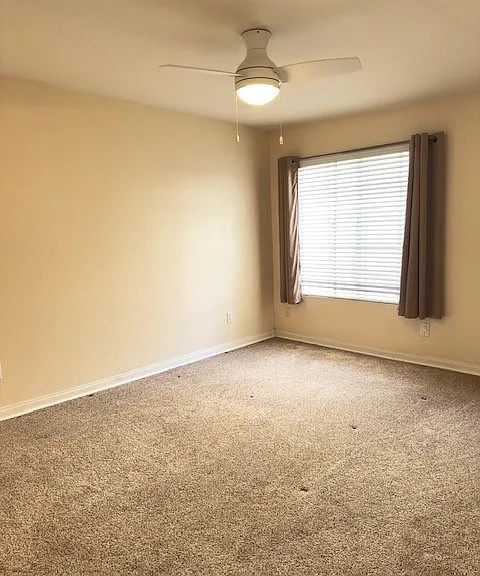5540 Owensmouth Ave #215 — Photo 7