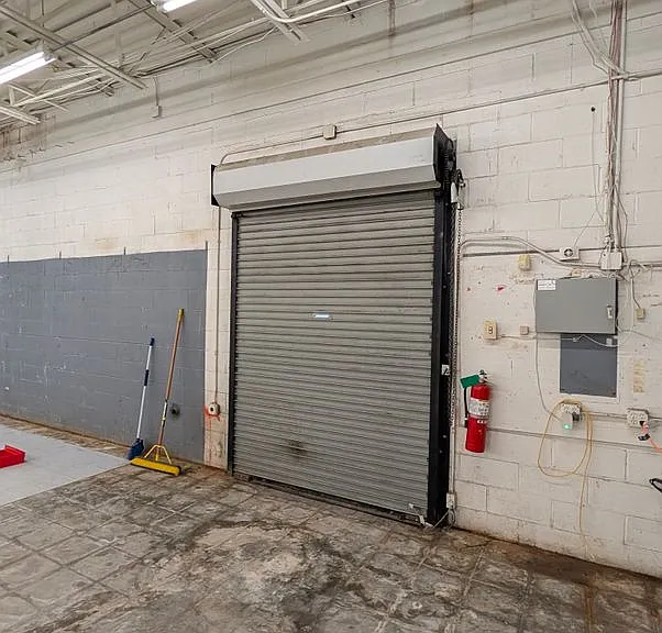 230 Memorial Blvd — Photo 11