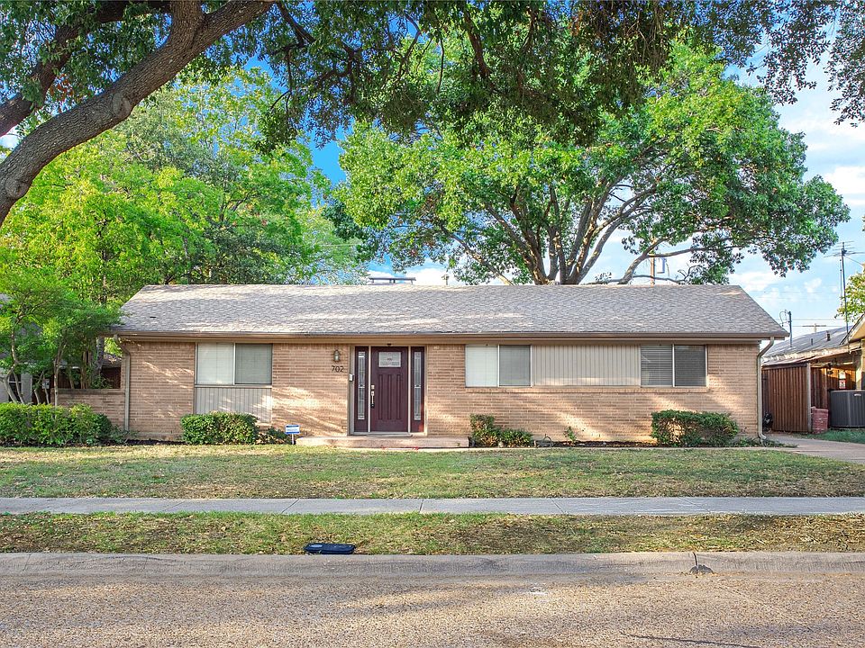1st image of 702 Cambridge Dr