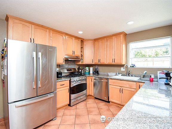 4th image of 1324 Bertland Ct