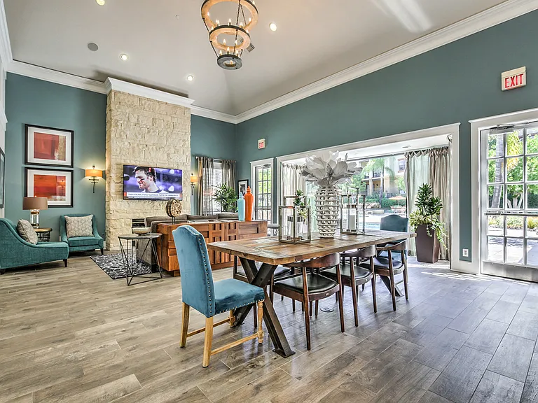 Leasing Office