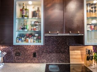 1455 N Sandburg Ter APT 1103, Chicago, IL 60610