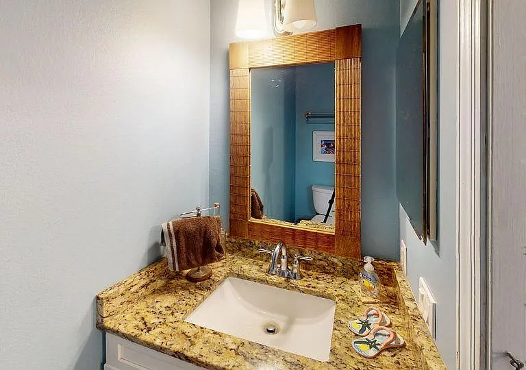 1575 S Banana River Dr — Photo 2
