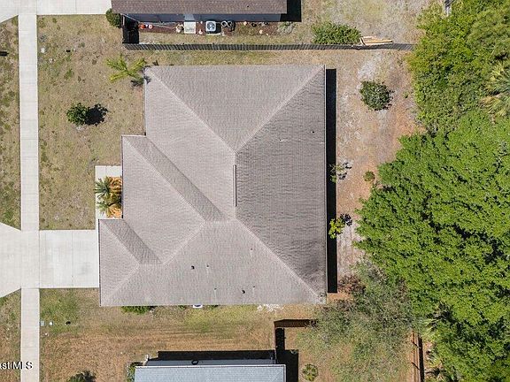 5th image of 5412 Yaupon Holly Dr